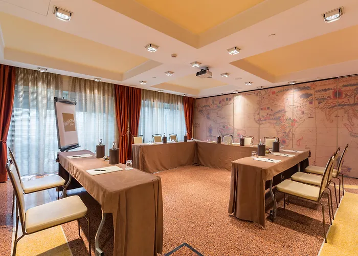 Grand Hotel Savoia Genova, Curio Collection By Hilton